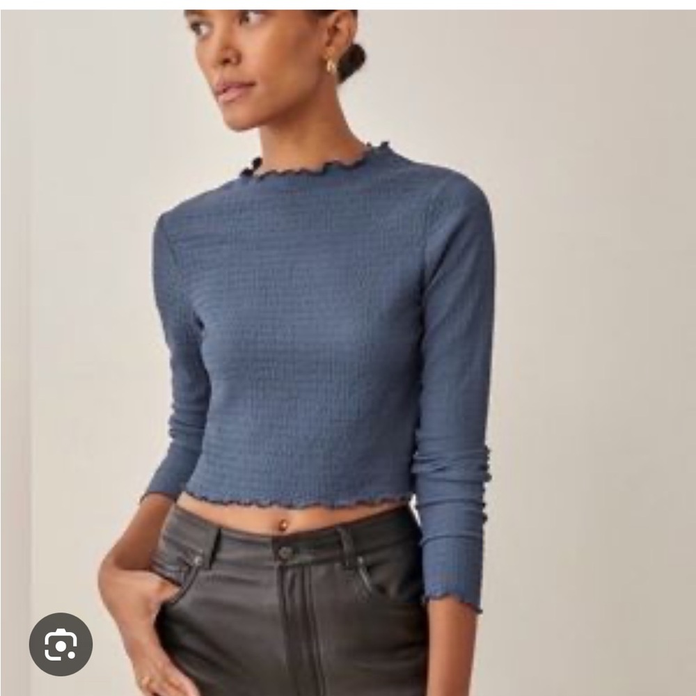 REFORMATION ZAYNE TOP IN DUSK 💙 Size S